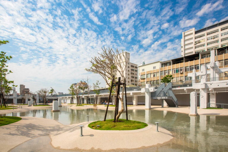 中國城舊址經拆除後改建為親水公園