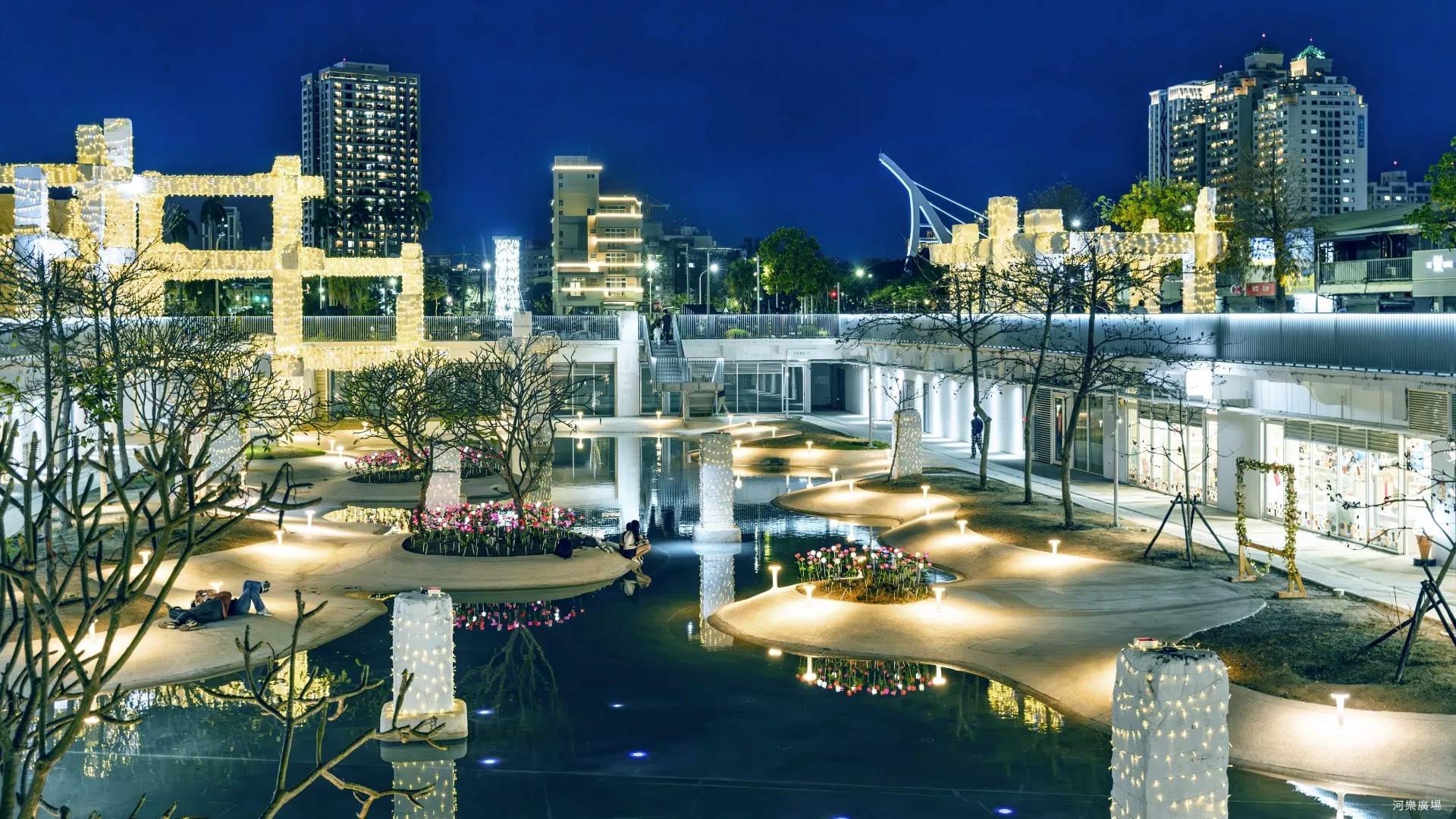 遠雄蘊合-中西區星鑽特區-河樂廣場的親水地標