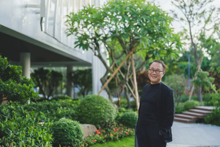 操刀遠雄蘴靚接待中心設計的王東奎建築師